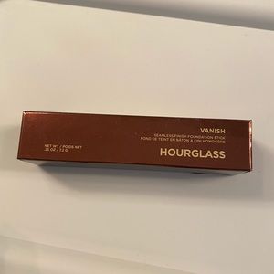 NEW Hourglass foundation stick